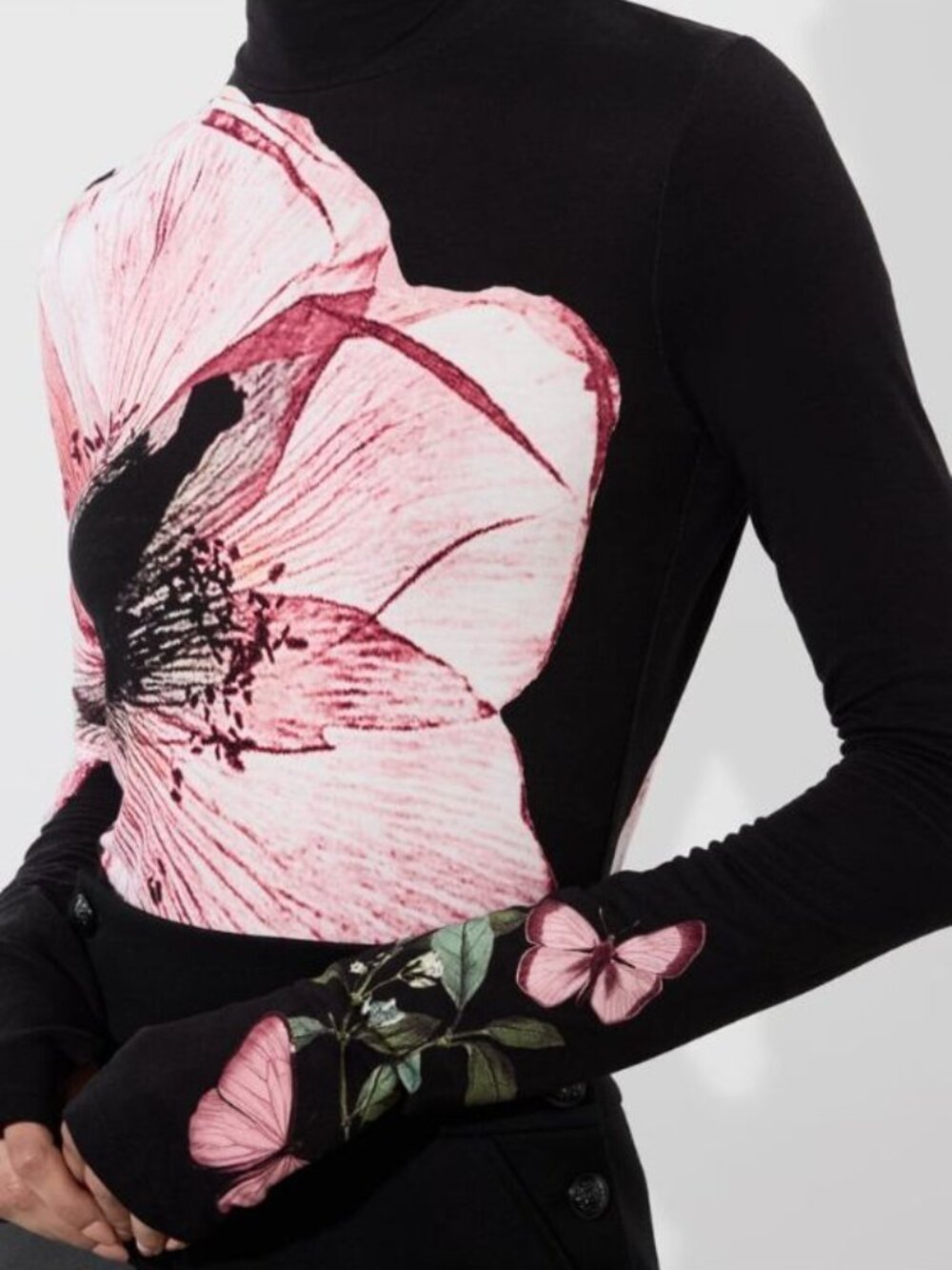 Alice + Olivia Delaina Luna Floral Turtleneck Top Small - Picture 4 of 12
